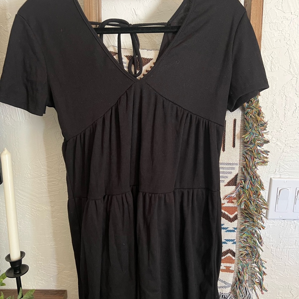 Black Short Sleeve Dress